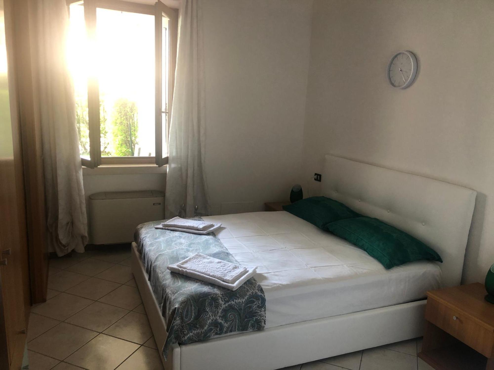 Apartamento Casa Lorenzo Desenzano del Garda Exterior foto